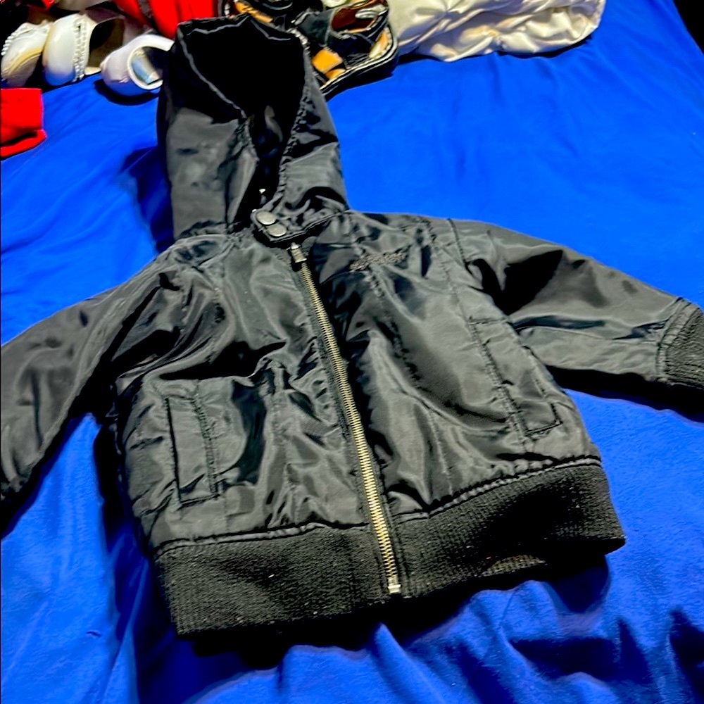 Kenneth Cole Black Puffer Jacket with Hood